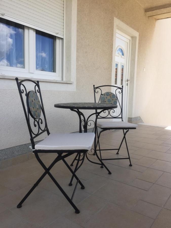Apartments With A Parking Space Kastel Kambelovac, Kastela - 15480 Exterior foto
